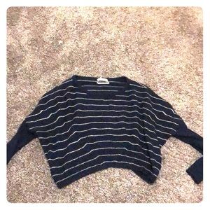 Urban outfitters Cropped sweater